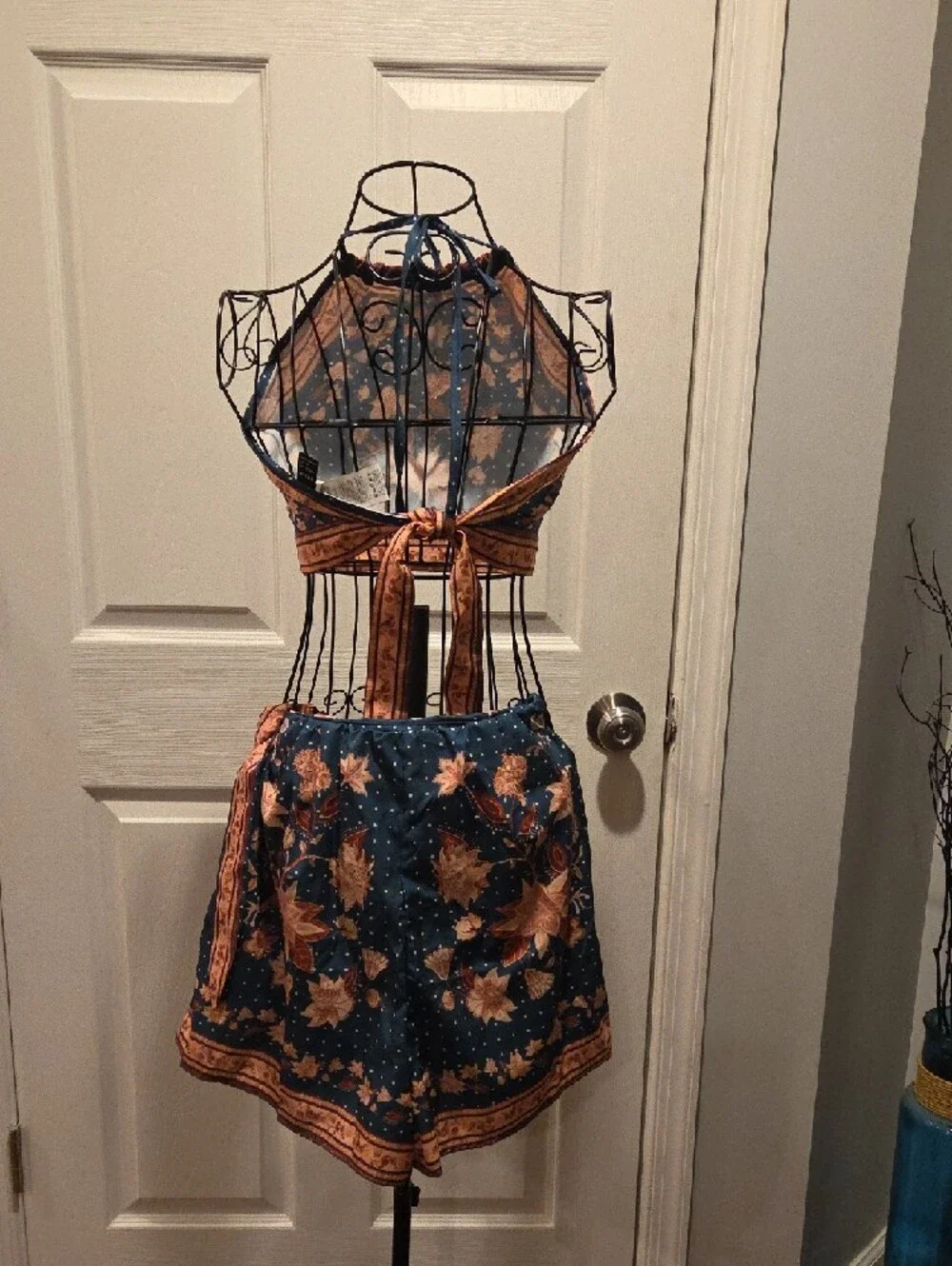 SHEIN Navy Halter Crop Top & Wrap Skort Set with Peach Dots - Picture 3 of 6